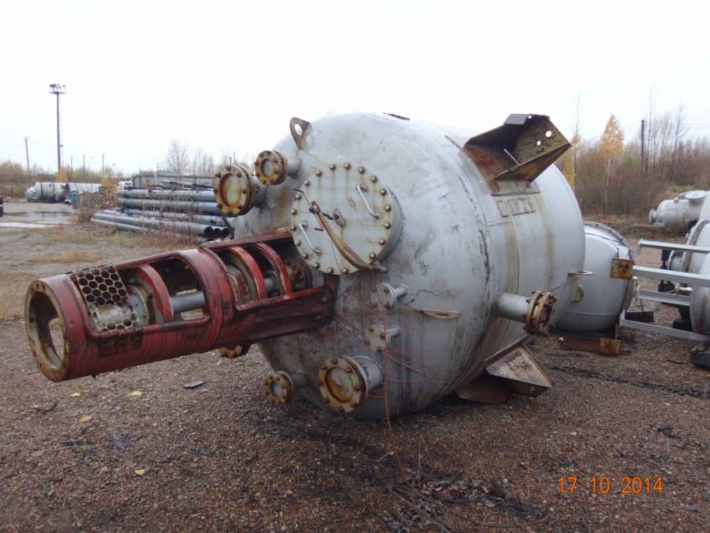 Apparat S Peremeshivajushhim Ustrojstvom Objom 10 000 Litrov