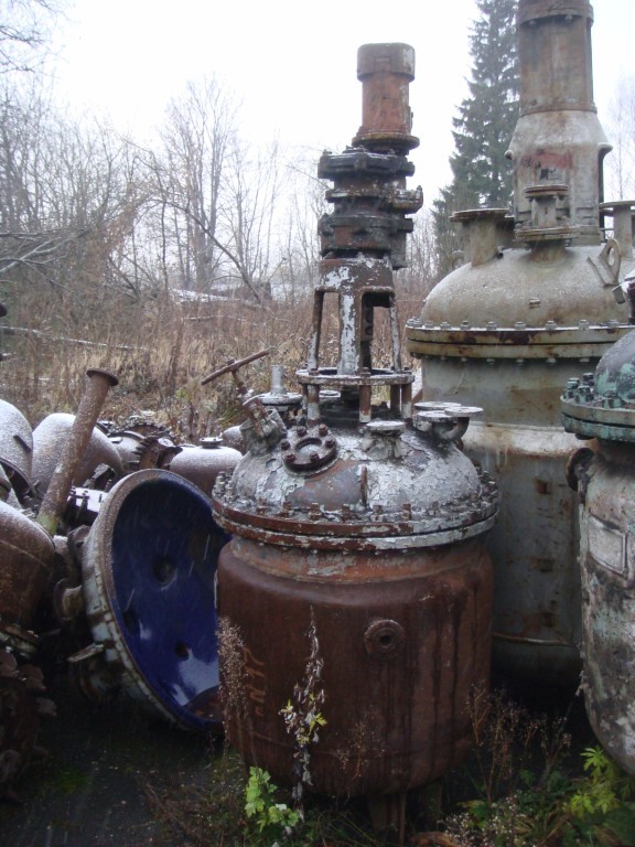 Apparat S Peremeshivajushhim Ustrojstvom Objom 350 Litrov