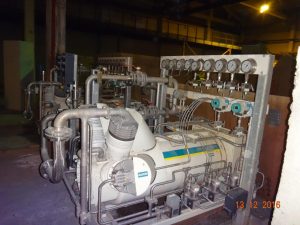 Gazovaja Kompressornaja Stancija Haug Shvejcarija Dlja Proizvodstva Szhatogo Azota