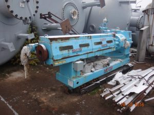 Gorizontalnyj Odnoshnekovyj Jekstruder Hartig 3 241 L D 4