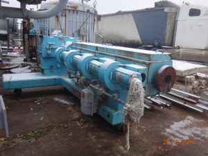 Gorizontalnyj Odnoshnekovyj Jekstruder Hartig 3 241 L D 5