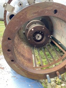 Himicheskij Reaktor So Shnekovym Peremeshivajushhim Ustrojstvom Objom 5 Mkub 7