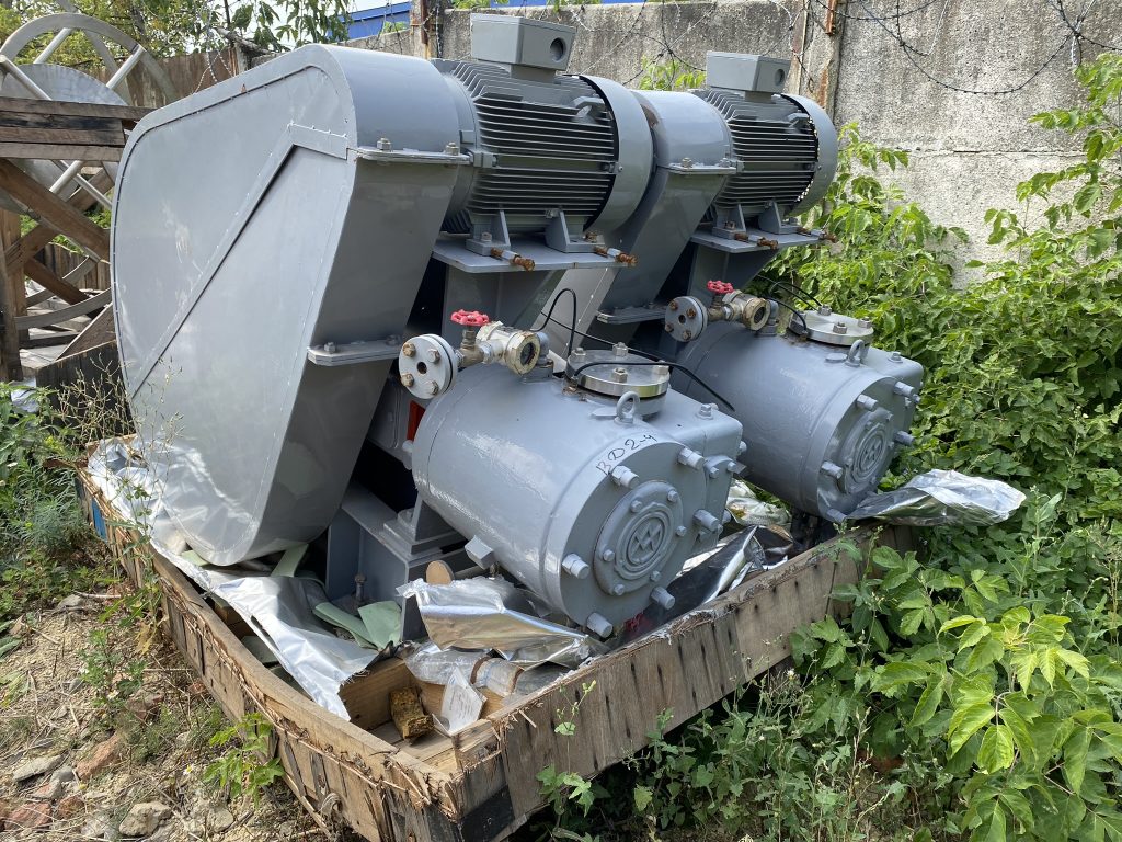 Porshnevoj Vakuumnyj Nasos Tip Hi 4m